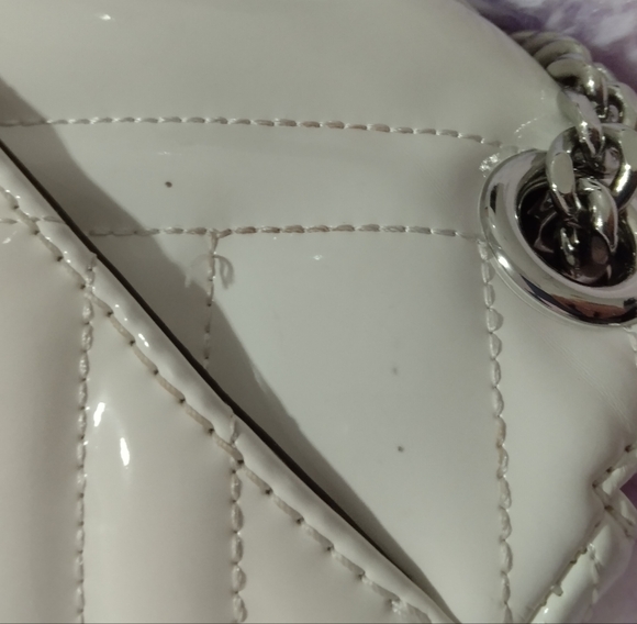 Host Pick✨Micheal Kors Peyton MED shoulder flap optic white bag NewW/Defects - Picture 17 of 17